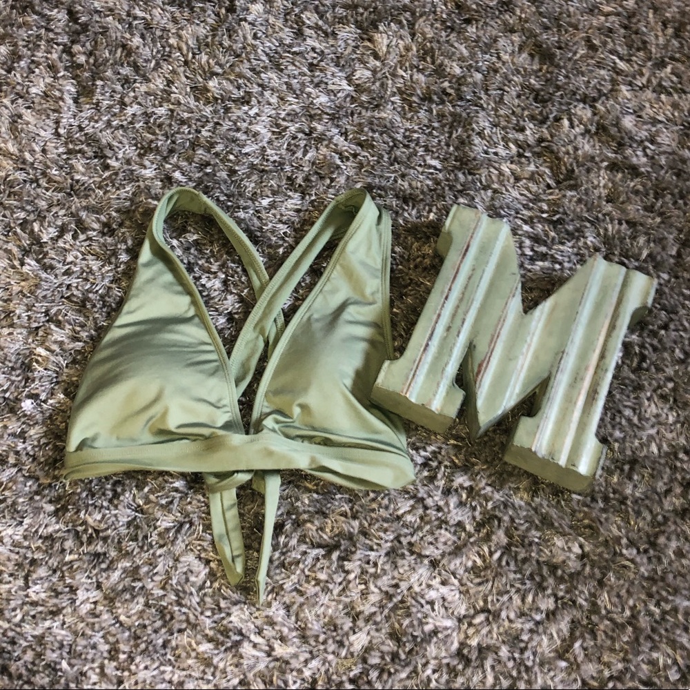 🌟Mossimo Swim Top Halter Olive Green🌟